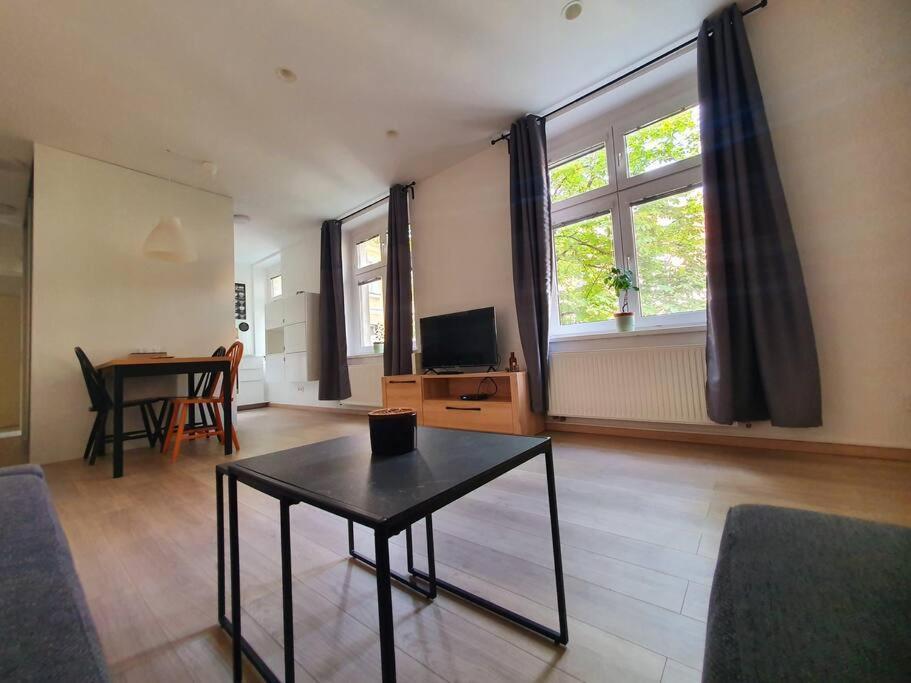 Lovely & Unique Apt In The Historic Center. บราติสลาวา ภายนอก รูปภาพ