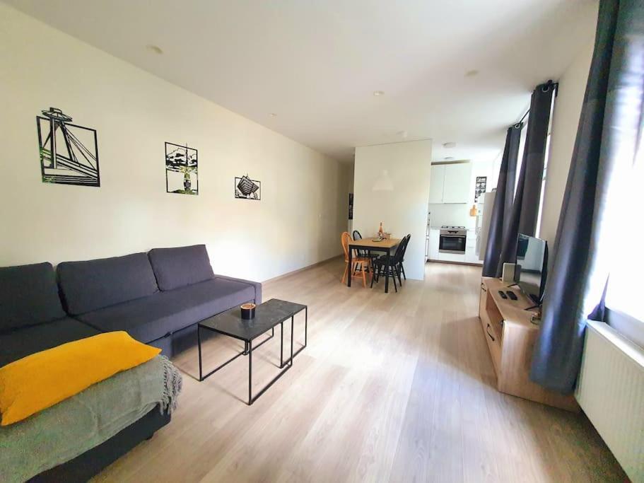 Lovely & Unique Apt In The Historic Center. บราติสลาวา ภายนอก รูปภาพ
