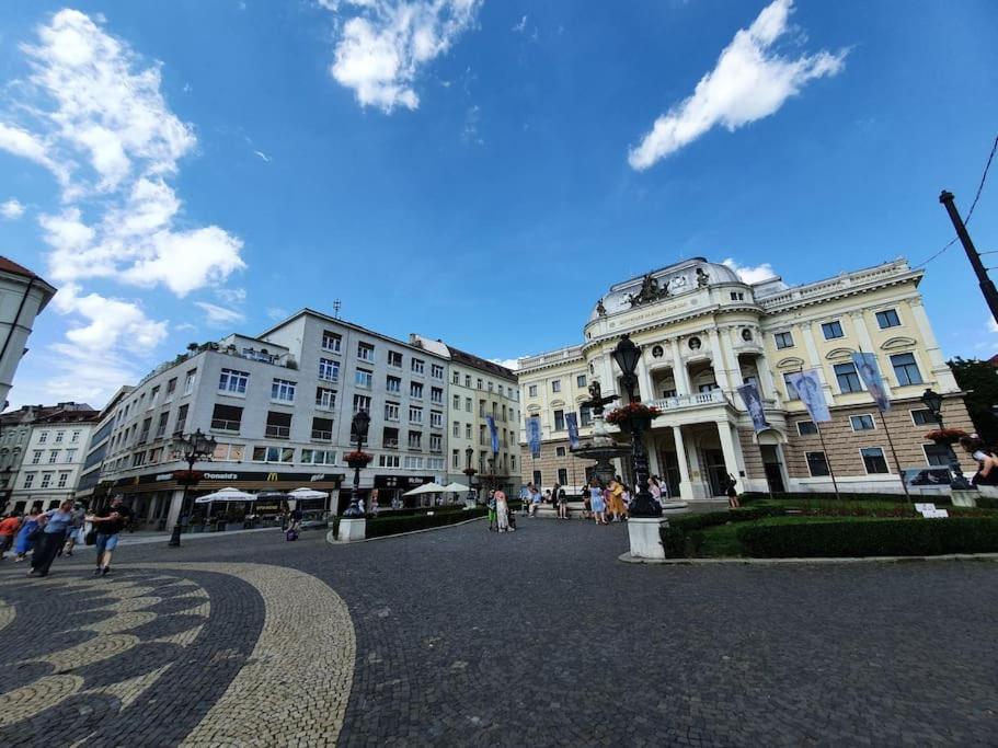 Lovely & Unique Apt In The Historic Center. บราติสลาวา ภายนอก รูปภาพ